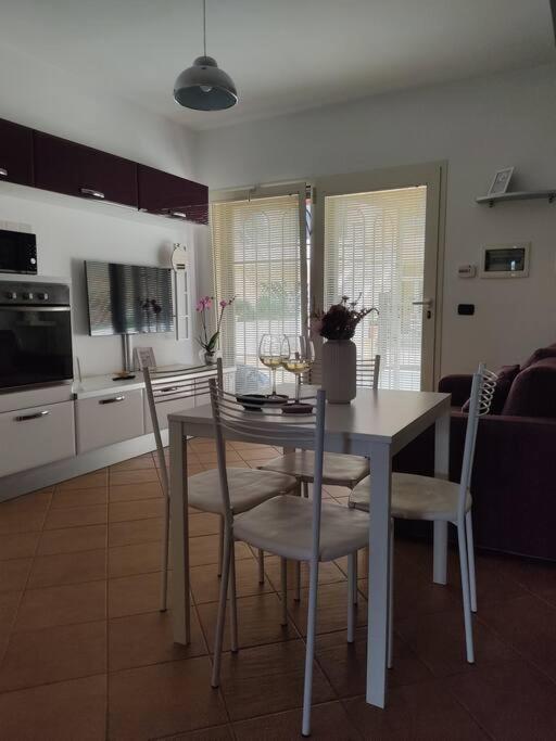Ross House Apartment Фиумичино Екстериор снимка